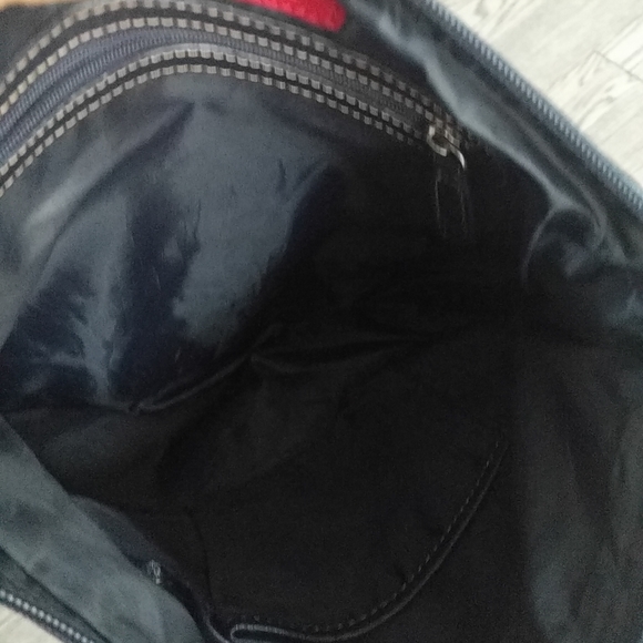 Beautiful crossbody bag by Tommy Hilfiger 🌸 - Picture 9 of 9